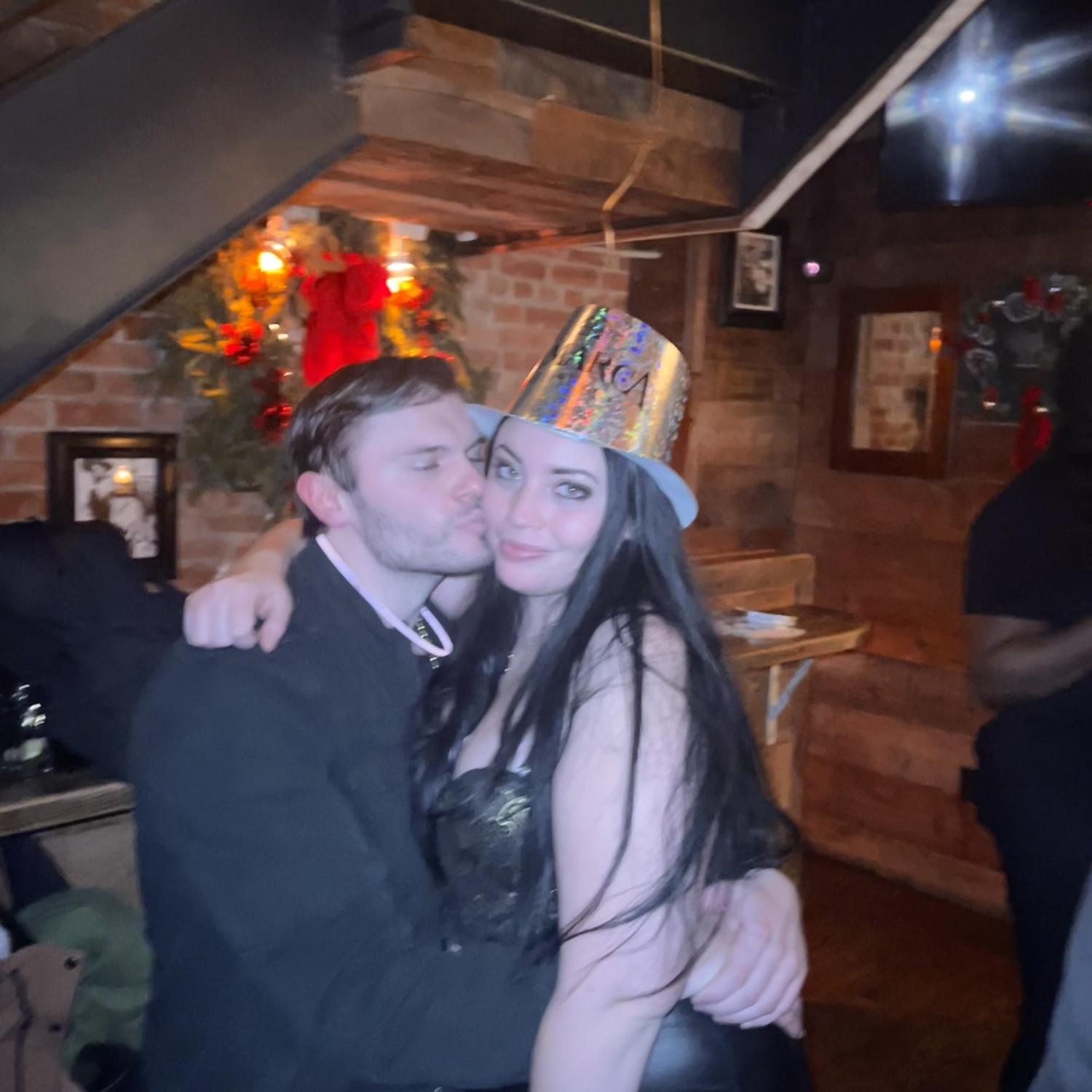 New years kisses (2025)