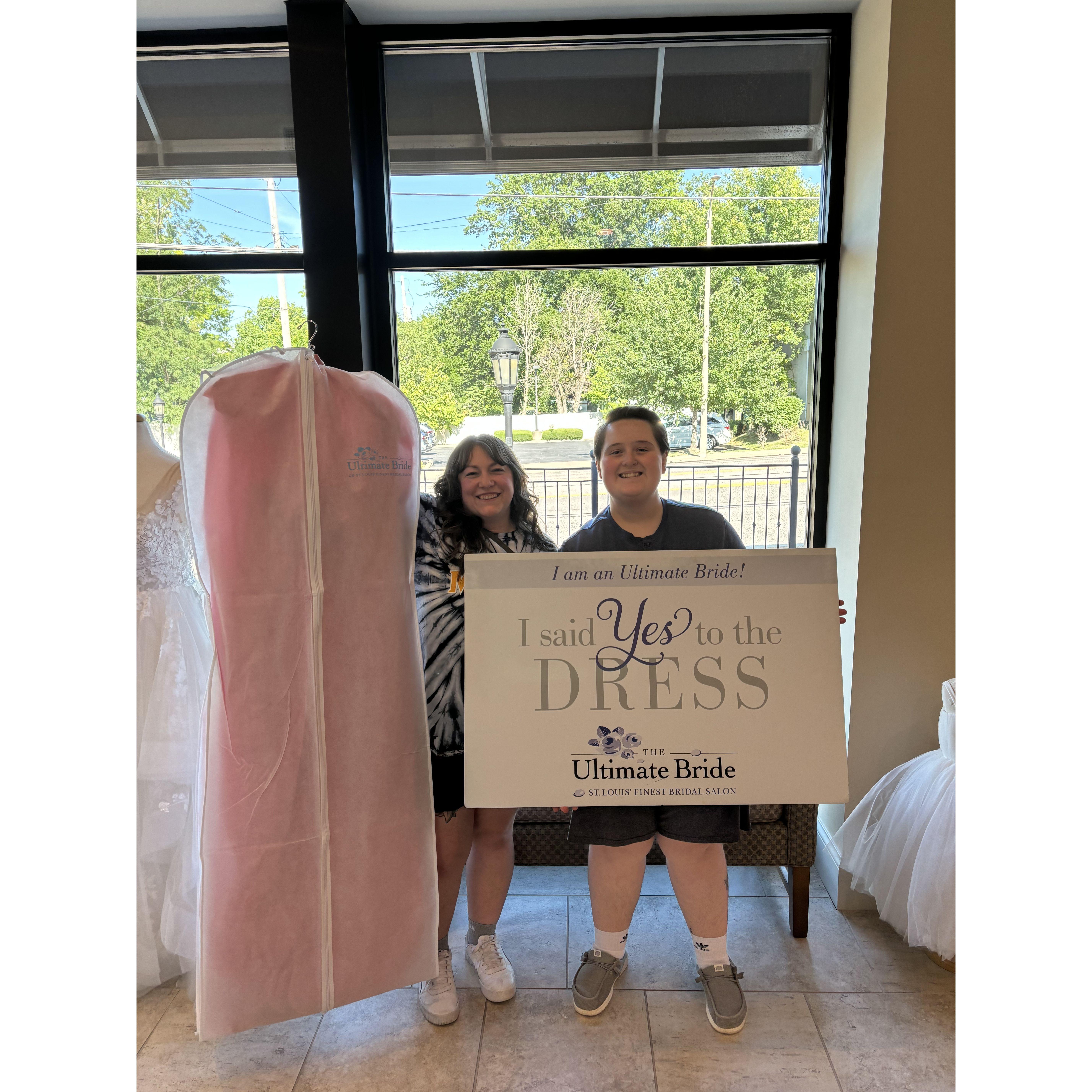 I was so excited that Kelly went with me to choose my dress. I had a pretty rough time last year, and it was so nice to have her there to cheer me on. I have the best partner in life! -Carissa
