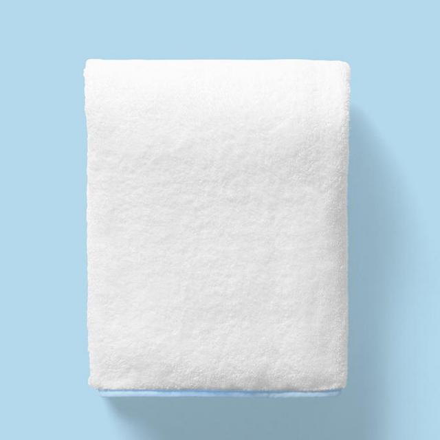 Weezie Piped Edge Bath Towel (light blue)