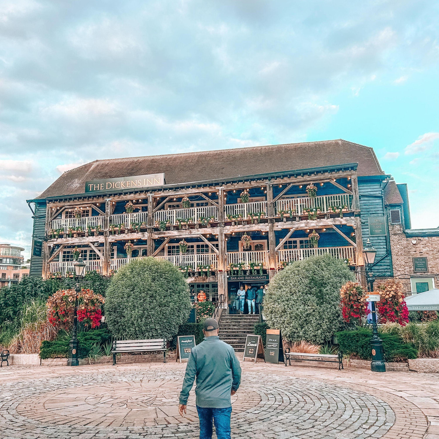 Pub hopping in London