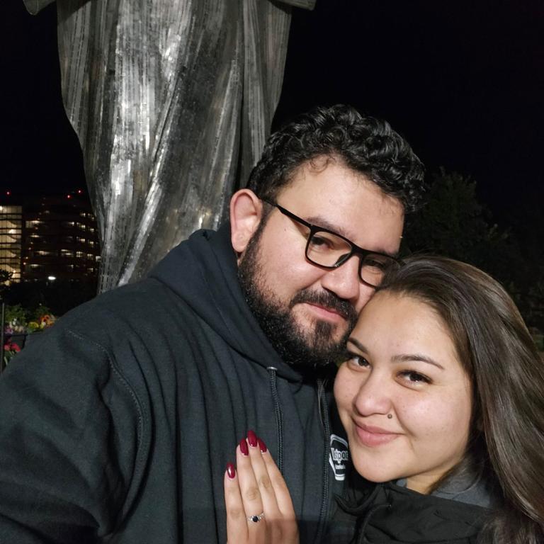 Después de todo el día de intento en San Francisco. Finalmente la pregunta. Fue en Nuestra Señora de La Paz enfrente de nuestra madre santísima, después de visitar a nuestro señor.