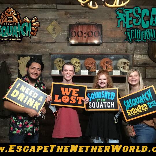 Scary escape room (2021)