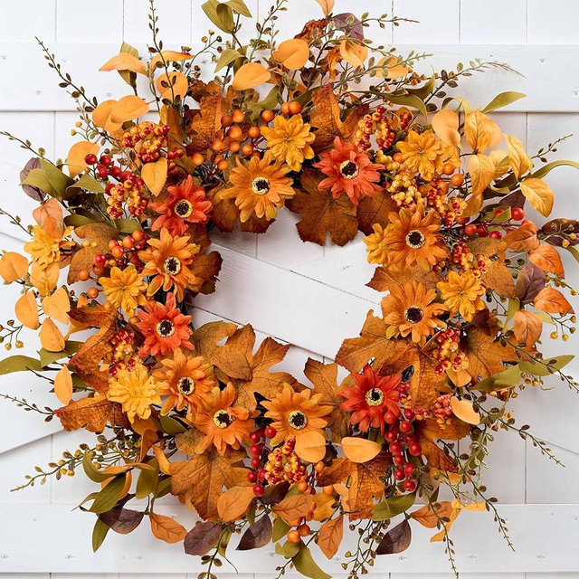 MAINGKAUNG Artificial Fall Wreath 22 Inch Fall Wreaths for Front Door with Orange Berries Daisies Eucalyptus Leaves Autumn Door Wreaths for Thanksgiving Harvest Festival Wall Porch Farmhouse