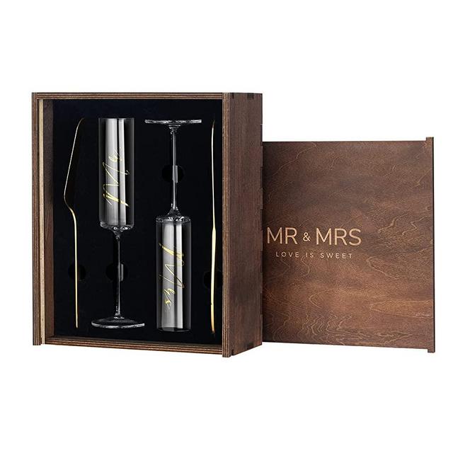 AW BRIDAL Gold Cake Cutting Set for Wedding Champagne Glasses Engraved Mr & Mrs Bridal Toasting Champagne Flutes for Wedding Gifts for Couple Cake Knife and Server Set for Anniversary Engagement Gifts