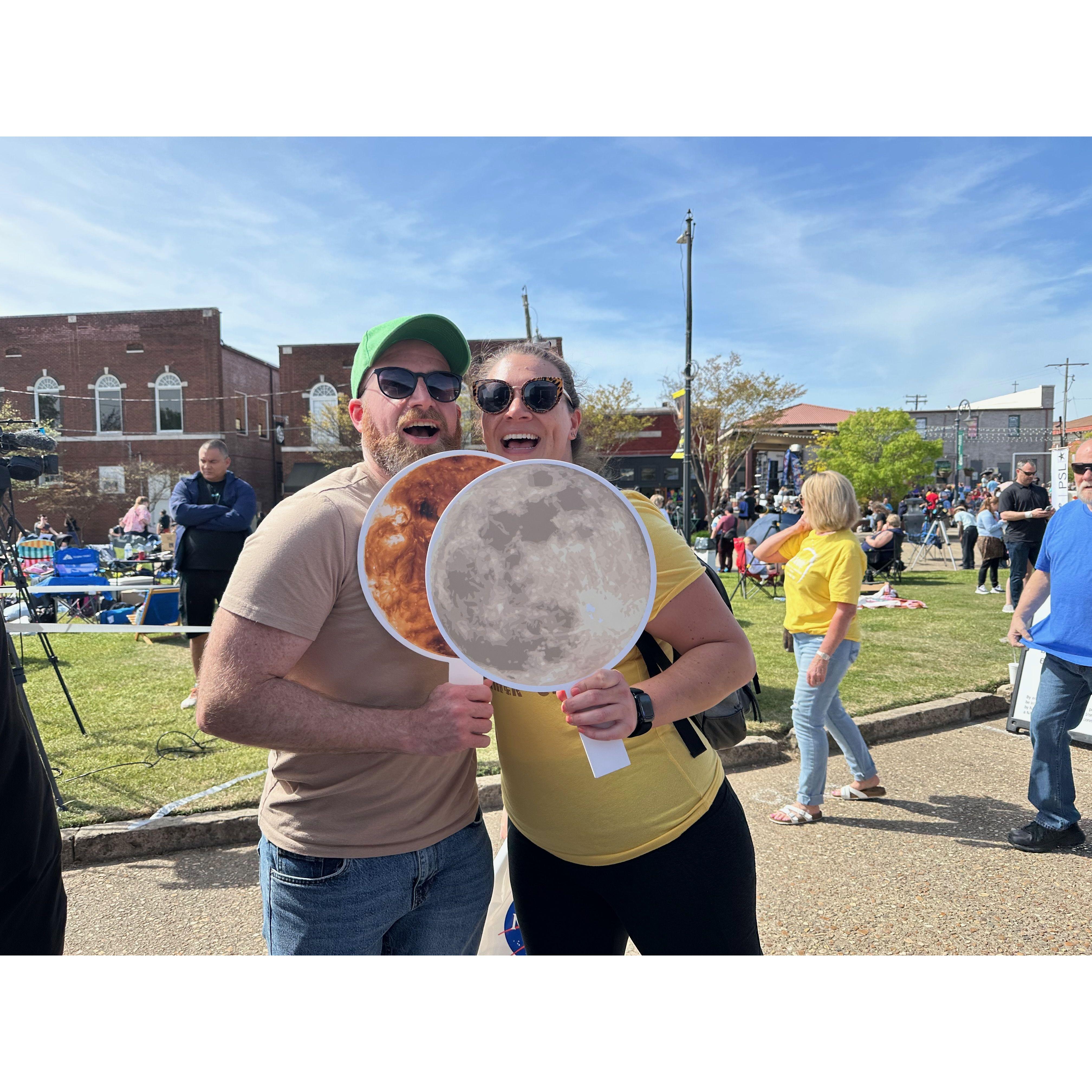 Enjoying eclipse activities in Russellville
