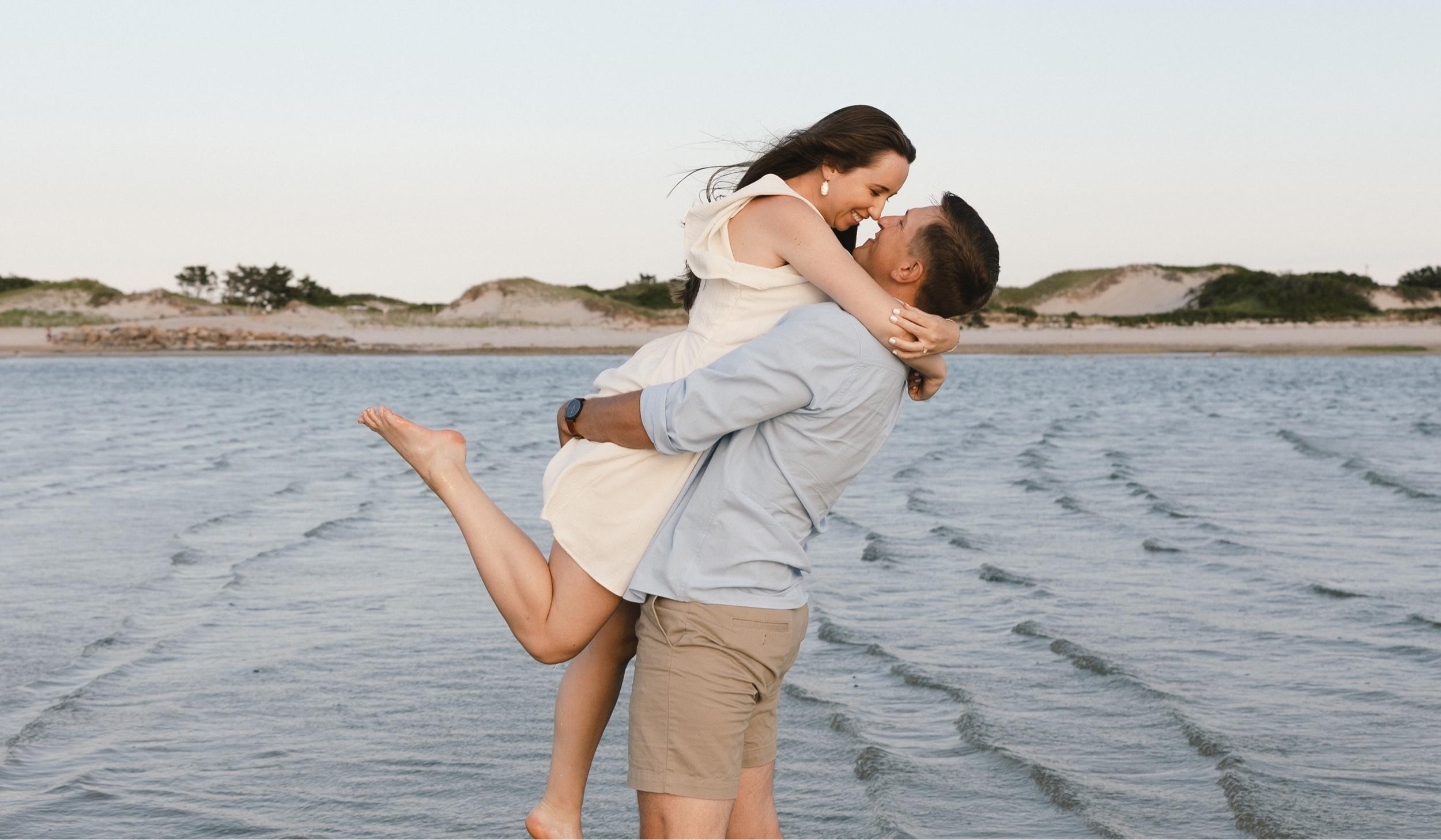 The Wedding Website of Jennie Sullivan and Hunter Daniels