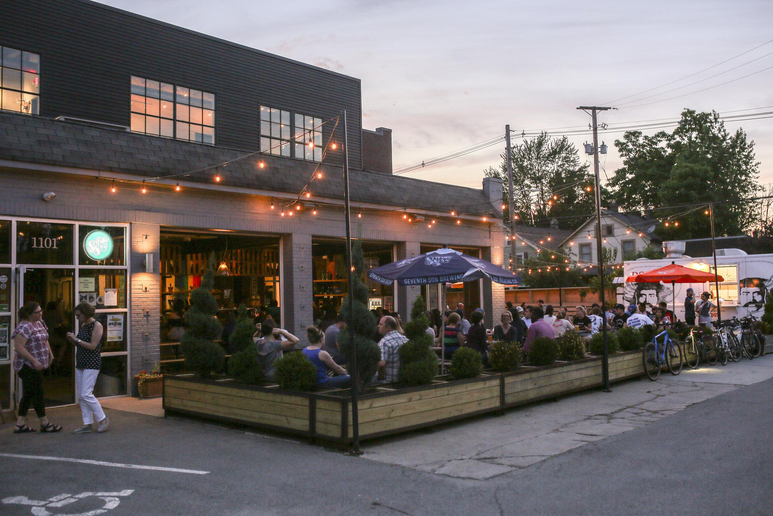 The Wedding Website of Jocelyn LaPlace and Austin McKinley