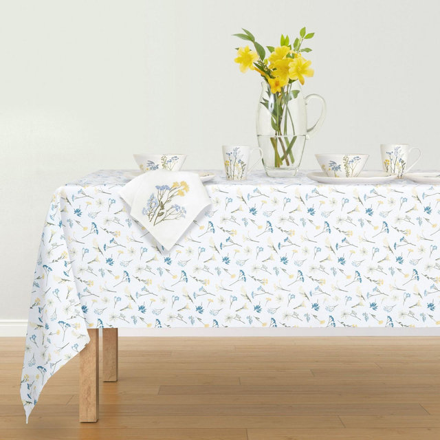 Lenox Wildflowers All-Over Tablecloth - Blue - 60x84 - Lenox