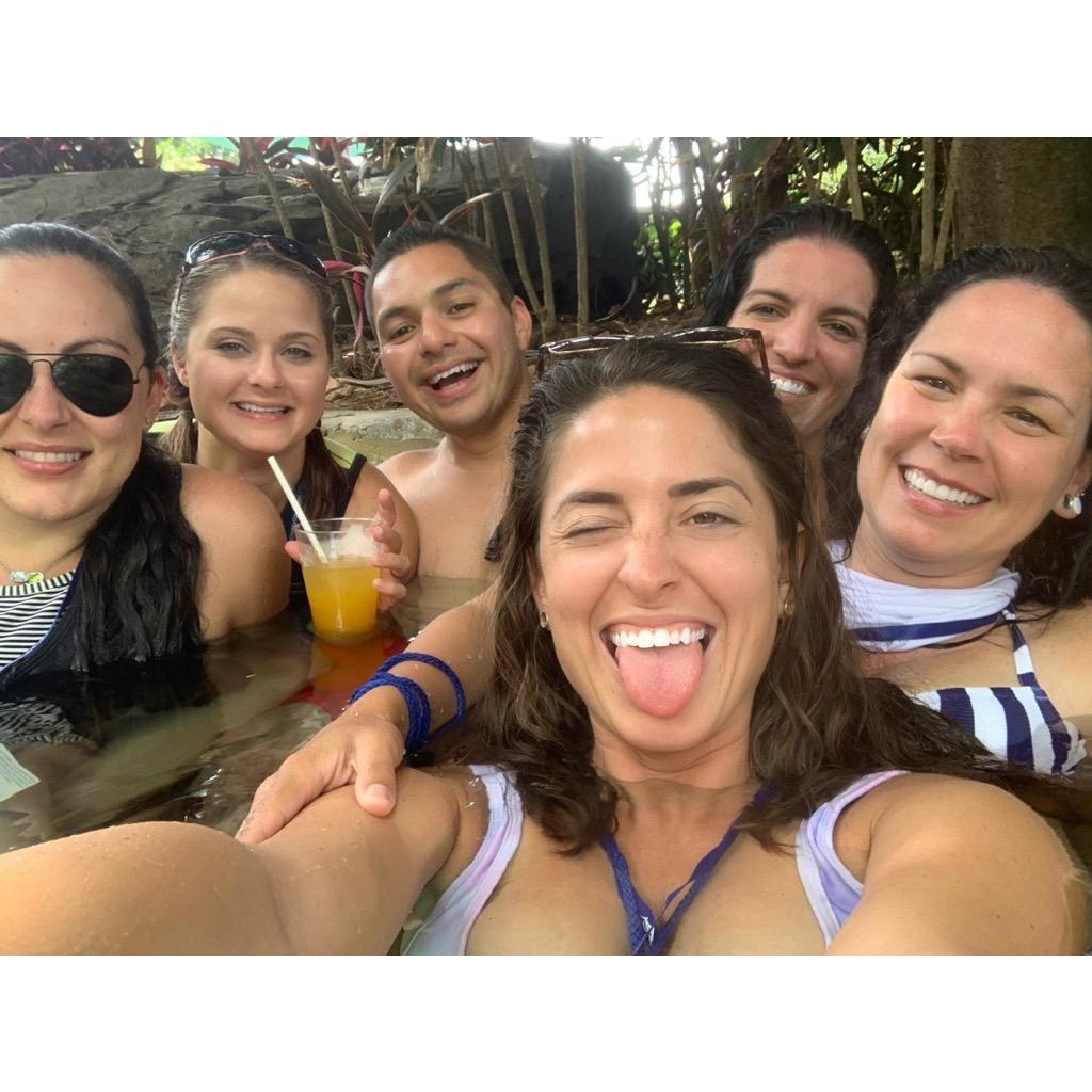 Discovery cove with the crew!