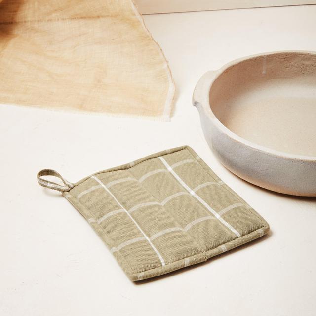 Grid Potholder Sage