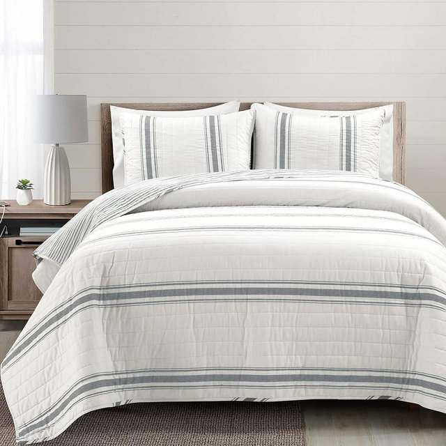 Lush Decor Farmhouse Stripe Reversible Cotton Quilt Set - 3 Piece Cozy Pinstripe Bedding Set - Classic Modern Rustic Charm Bedroom Decor - Full/ Queen, Dark Gray