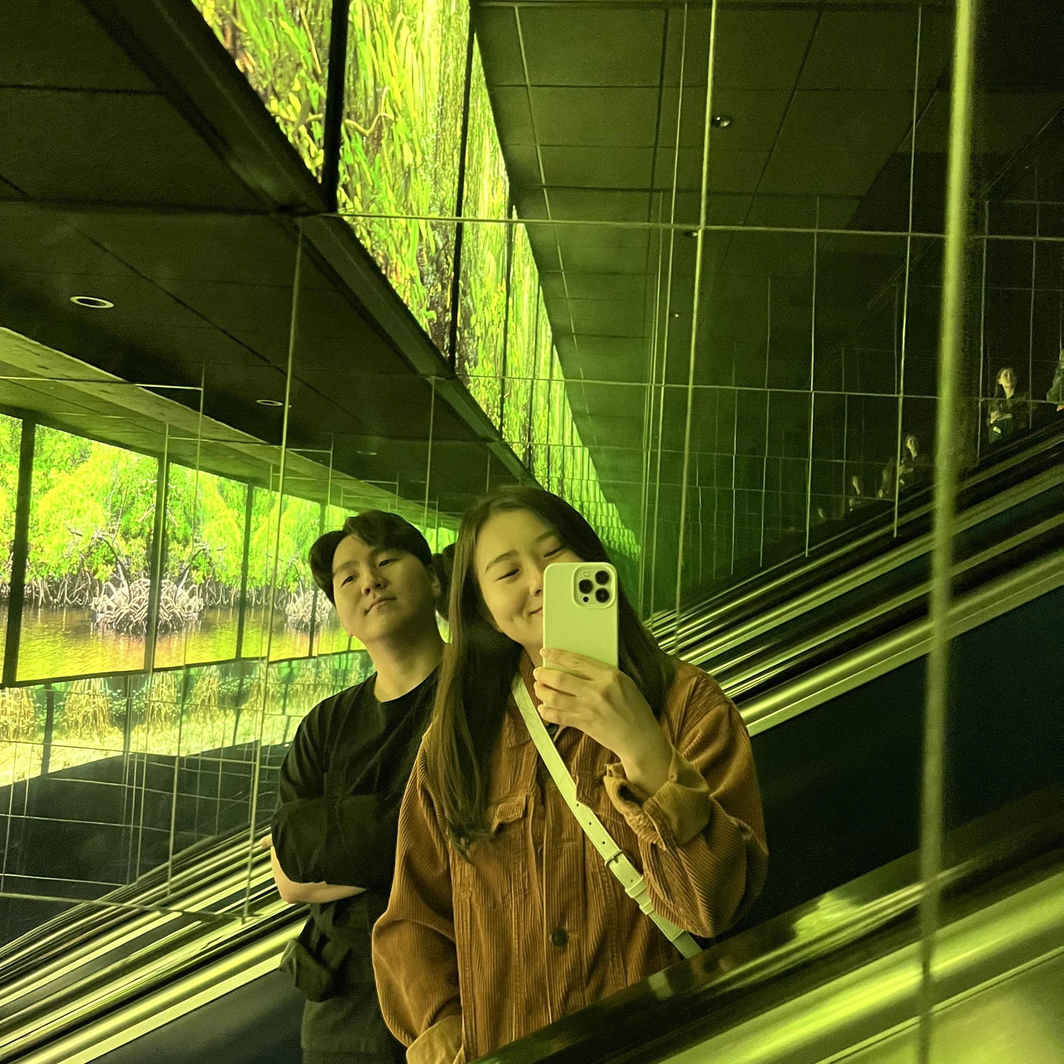 October 21, 2023 - First Aquarium when Ryan told Hannah he hates aquariums 20 mins before parking