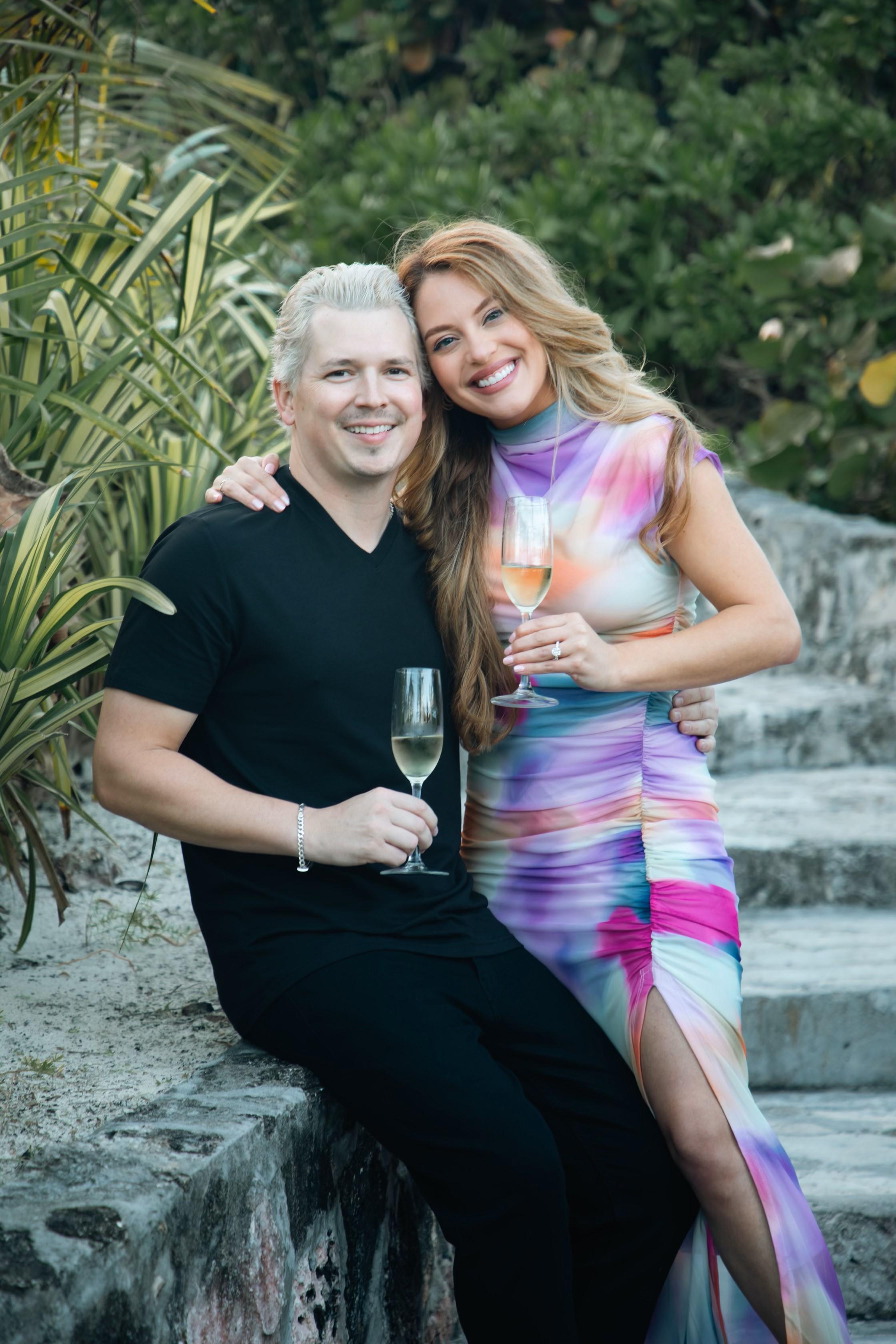 The Wedding Website of Lindsey Giannini and Brennan Poole