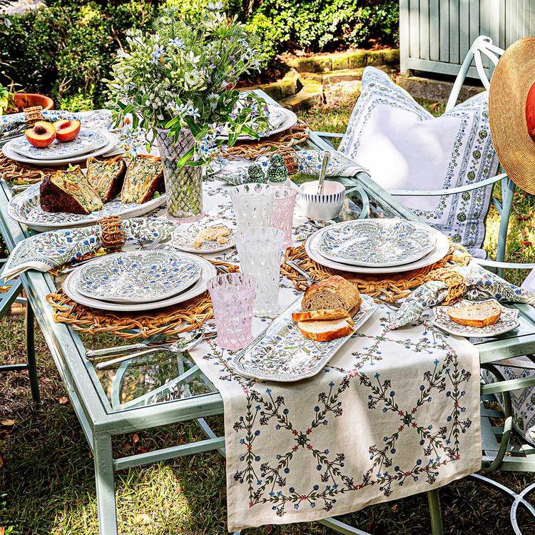 José Vicente Reyes and Juliana Falzoni's Wedding Registry on Zola