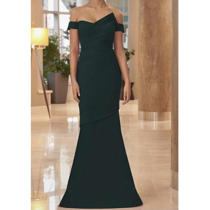 **Please reference this photo for style inspiration only. Be reminded that you are to still wear the color given to you with your save the date!**
