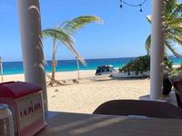 La Playa Restaurant & Bar