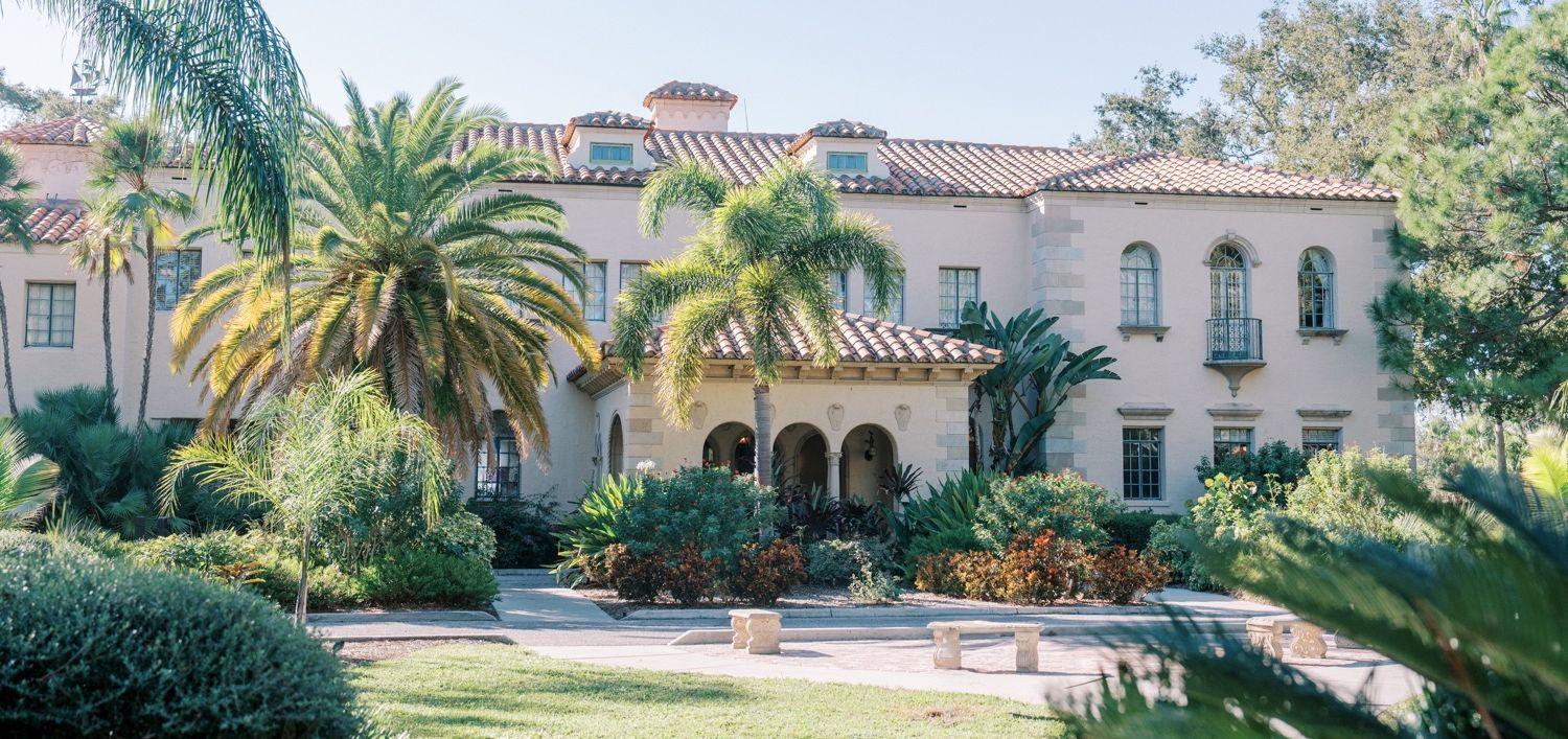 The Wedding Website of Danielle Aalund and Jonah Sklaroff