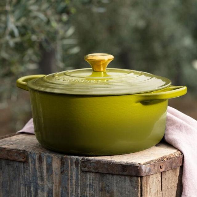 Round Dutch Oven | 5.5 Quarts | Olive