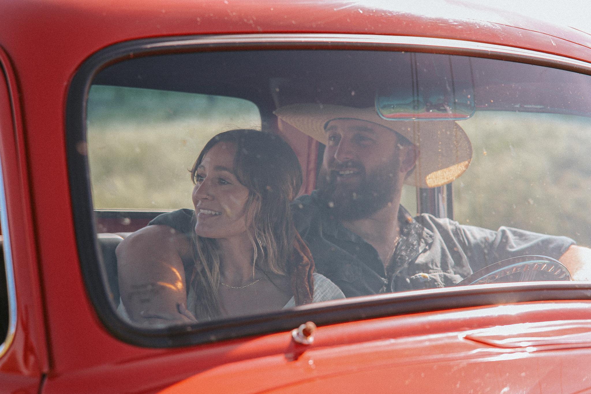 The Wedding Website of Kelly Husserl and Lucas Johns