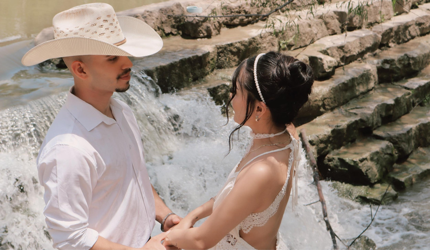 The Wedding Website of Destinee Cruz and Elian Garza