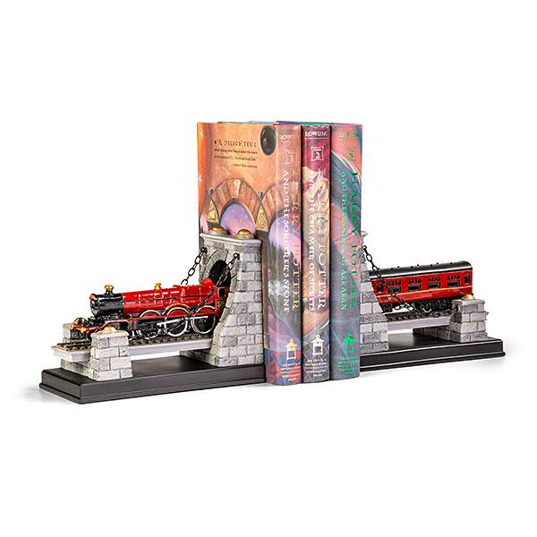 Hogwarts Express Bookend Set