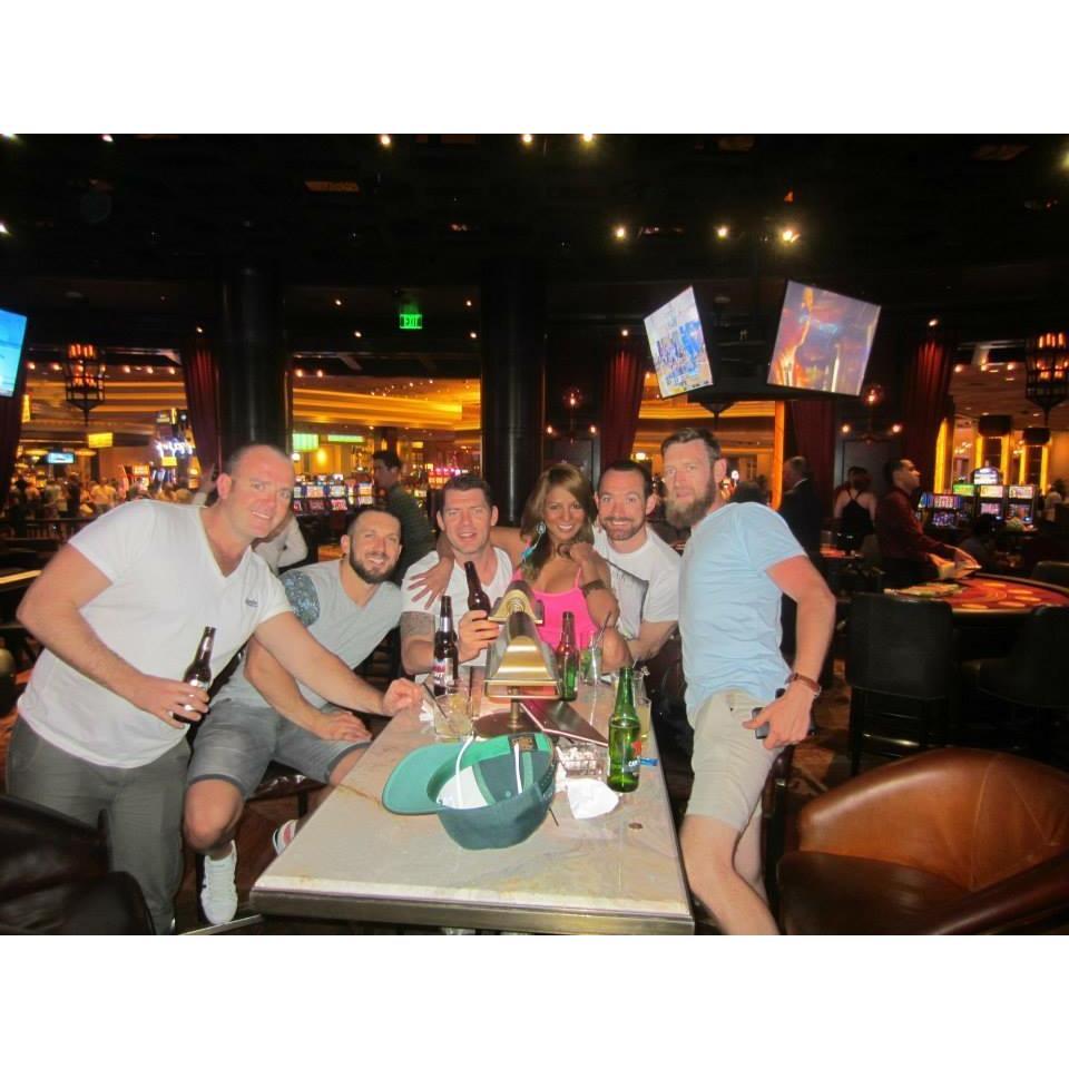 UFC 189 LAS VEGAS (July 2015)
Conor VS Mendez