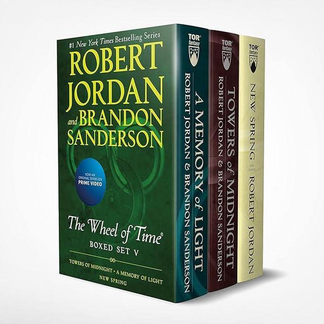 Wheel of Time Premium Boxed Set V: Book 13: Towers of Midnight, Book 14: A Memory of Light, Prequel: New Spring