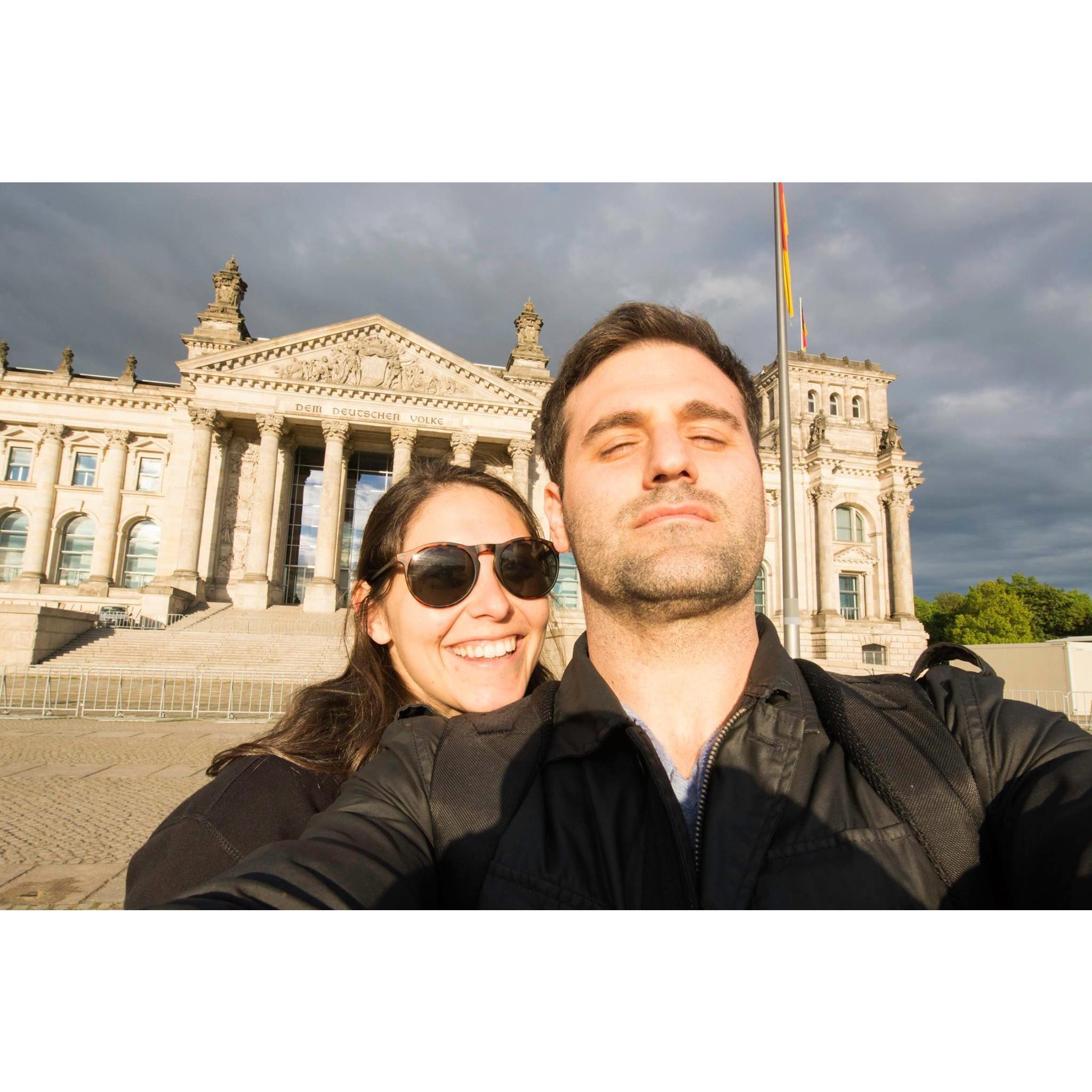 Sometimes Sami convinces Jamie to do a selife