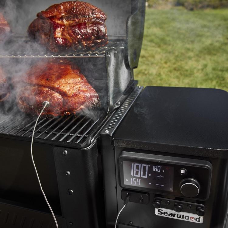 Weber, Searwood™ XL 600 Pellet Grill | Zola