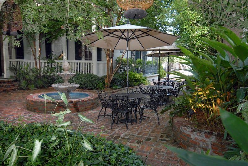 The Wedding Website of Sydnee Morgan Yates and Michael O’Neal Harmon