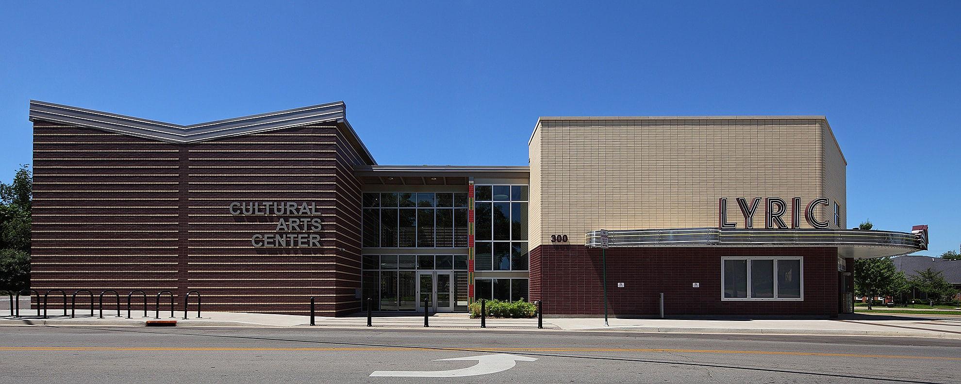 The Wedding Website of Lexxus Graham and Javone Blincoe