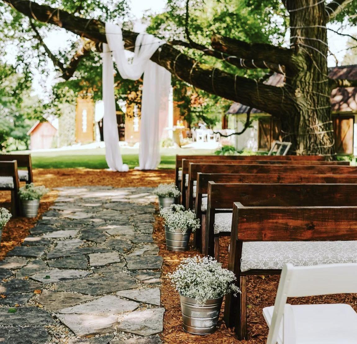 The Wedding Website of Audrey Seymour and Daniel Poole