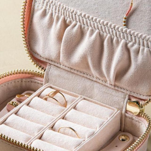 Magnolia Petal Jewelry Case