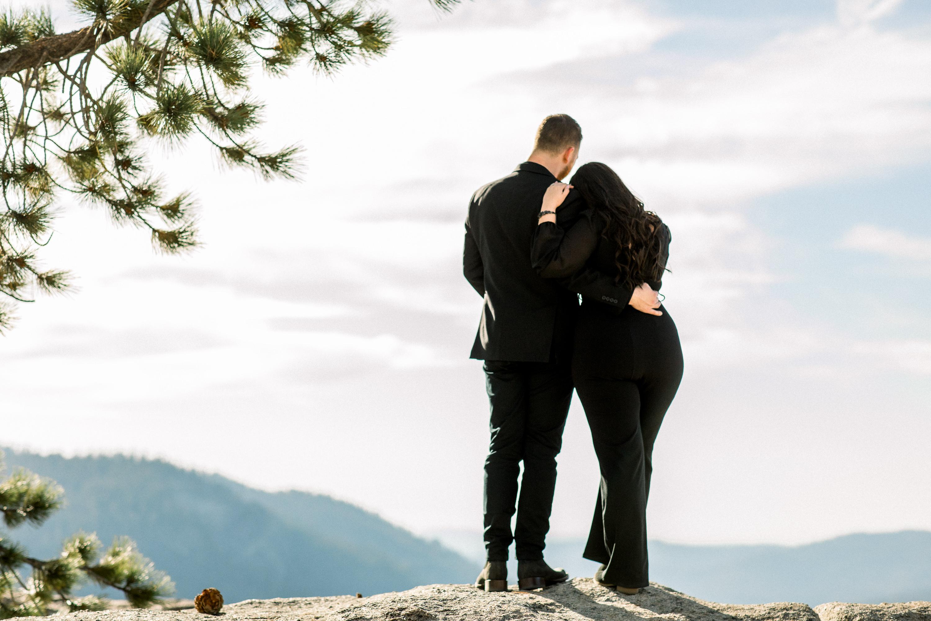 The Wedding Website of Amanda DiGiacomo and Steven Jones