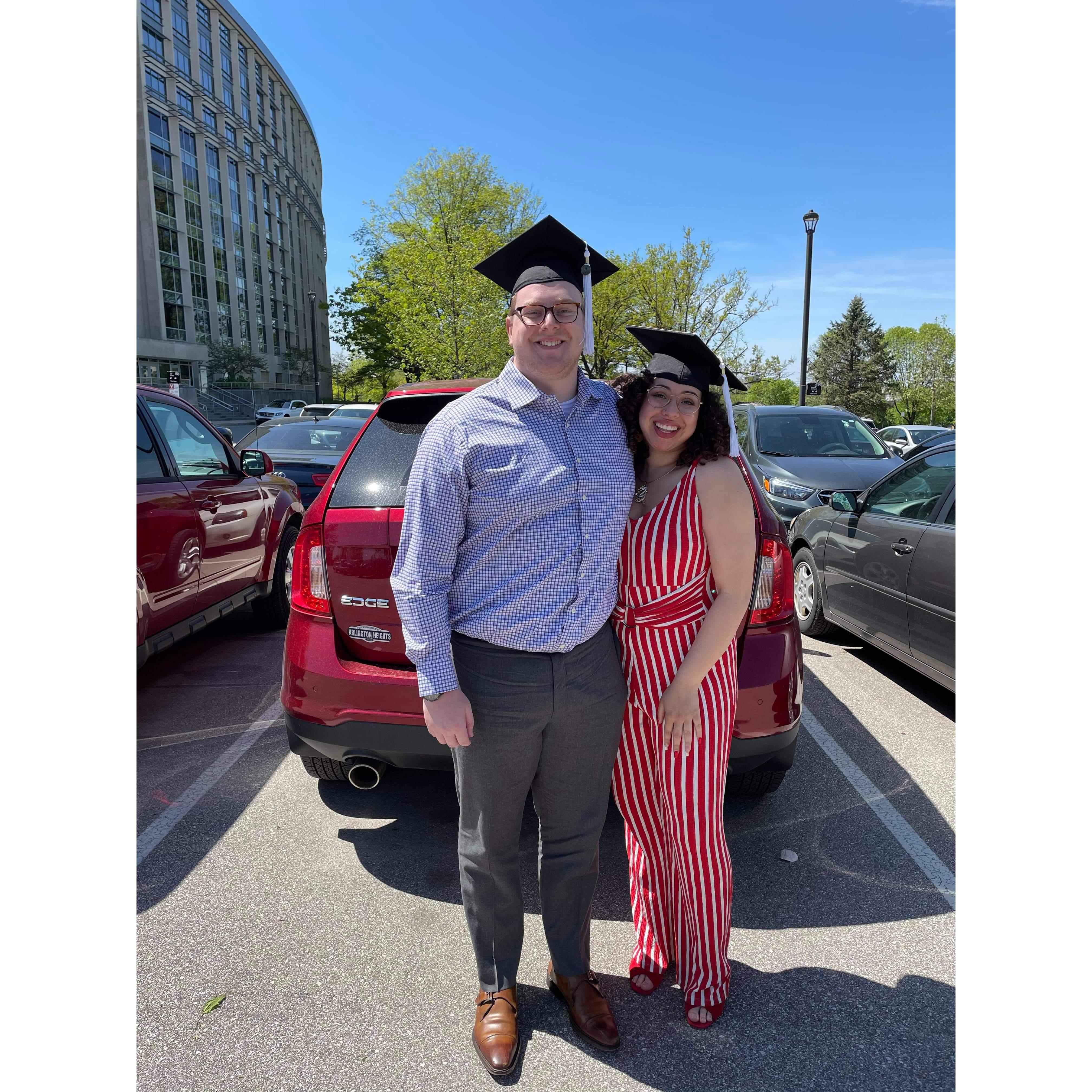 May 2021: Graduation and the couple's first reunion since March 2020! | ¡Graduación y primera reunión de la pareja desde marzo de 2020!