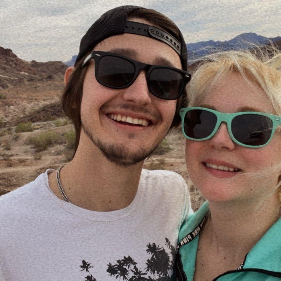 Hiking Sarah Crack in Arizona