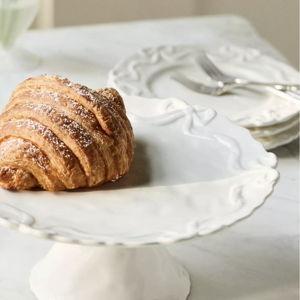Benedita Bow Ceramic Stoneware Cake Stand