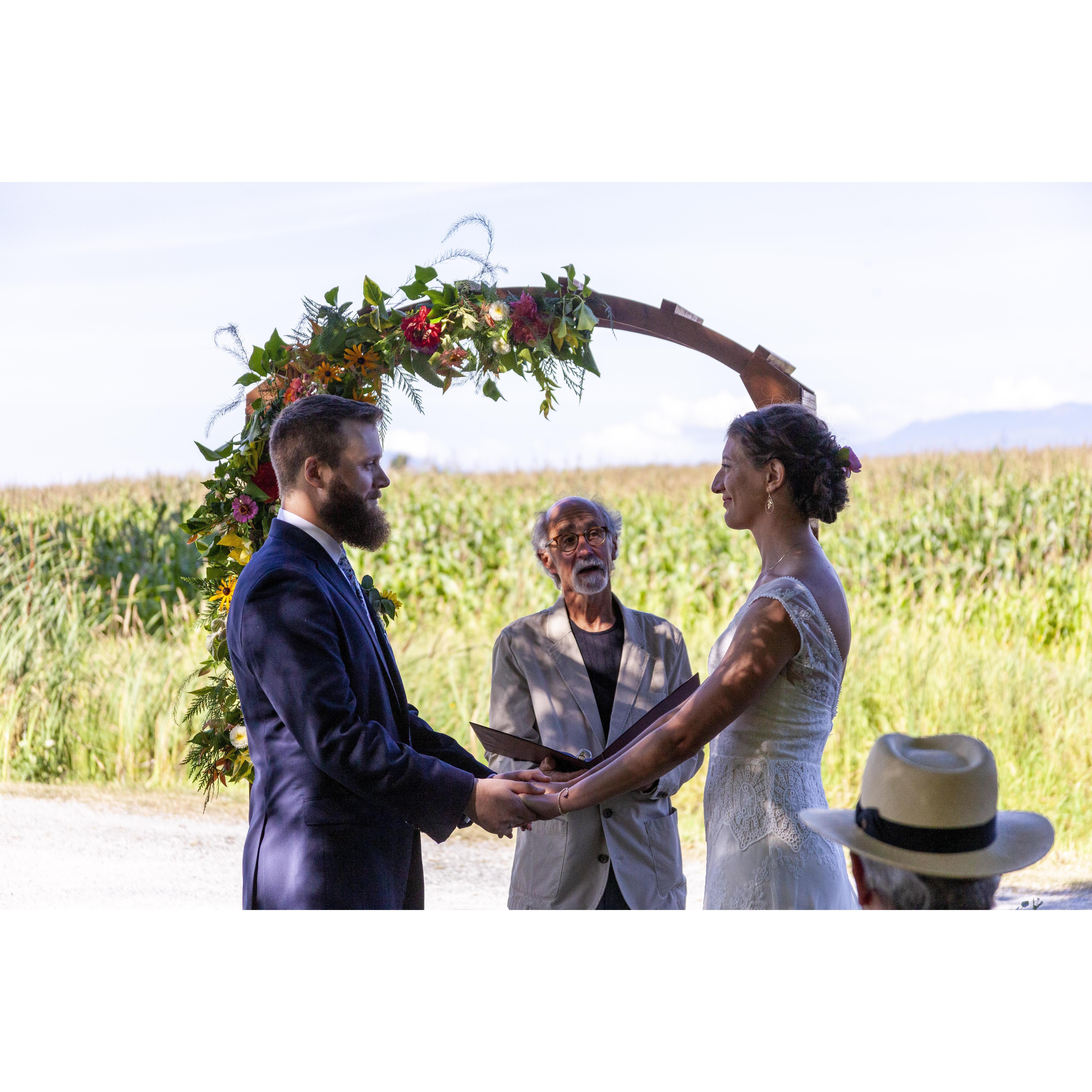 Wes and Carrie were married by dear family friend Howard Shapiro.