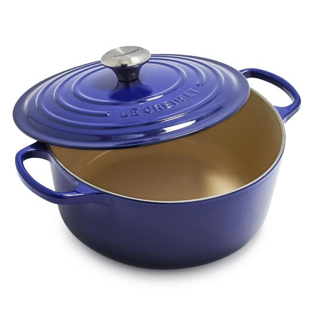 Le Creuset Signature Round Dutch Oven, 5.5 qt.