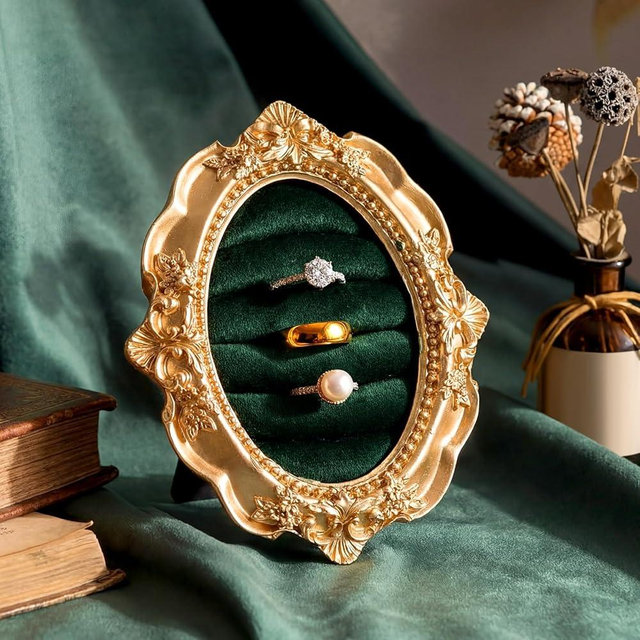 Liliaafar Vintage Ring Holder Round Green Mat Ring Wedding Display Suede Jewelry Box Stand Frame Earring Tray Anniversary Engagement Baroque Organizer Photograph Prop for Women Birthday Gifts