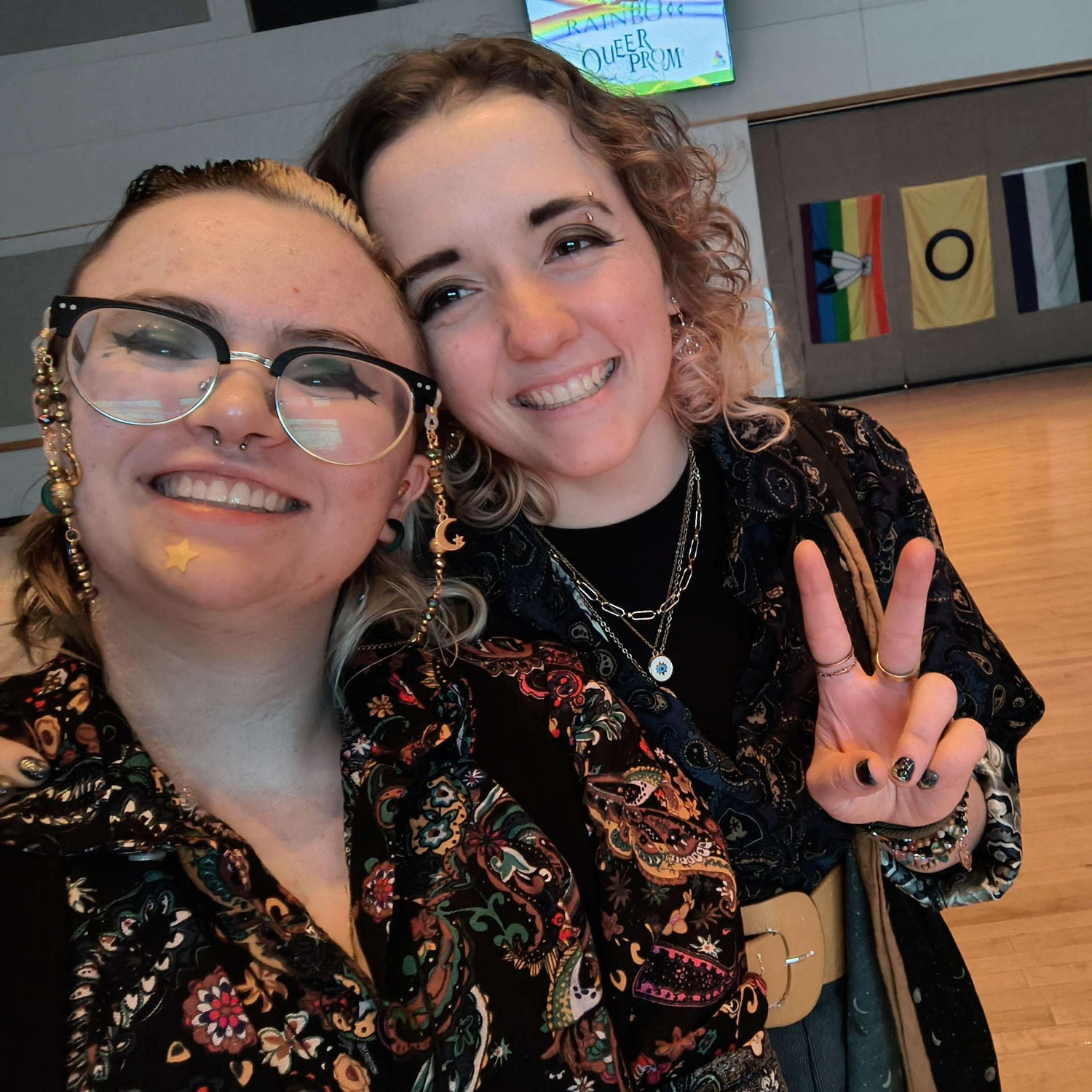 queer prom!!