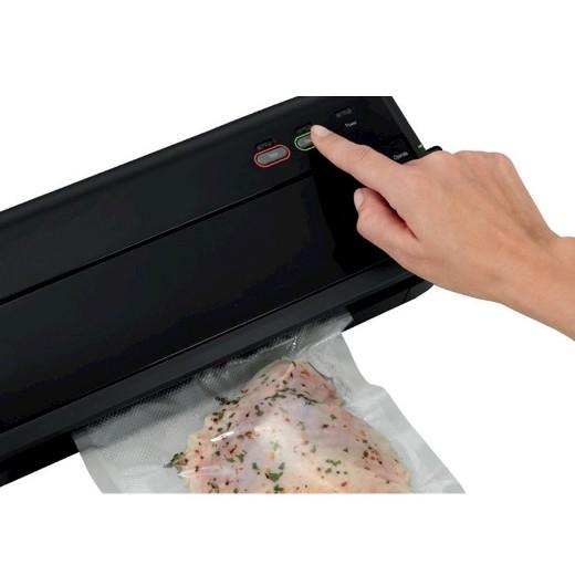 The FoodSaver® FM2000 Vacuum SealerFM2000-000