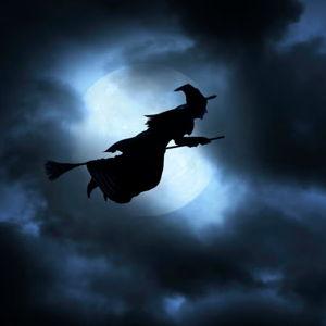 WITCH WALK TOUR — Crow Haven Corner - Salem, MA