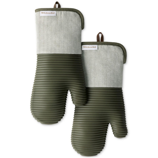 KitchenAid Design Series Herringbone Ribbed Soft Silicone 2-Pc. Oven Mitt Set