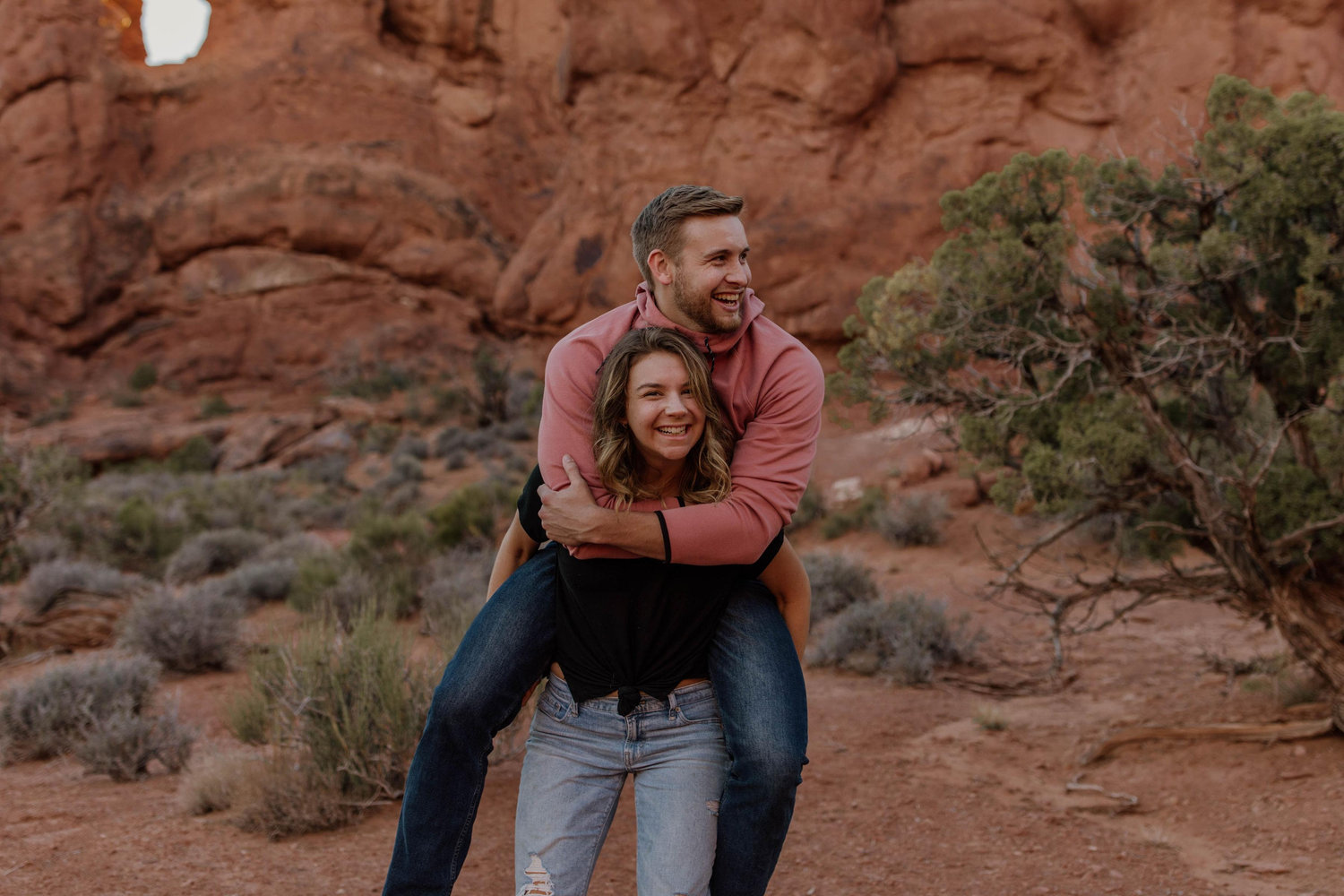 The Wedding Website of Jenna Donohoe and Aaron Thibeault