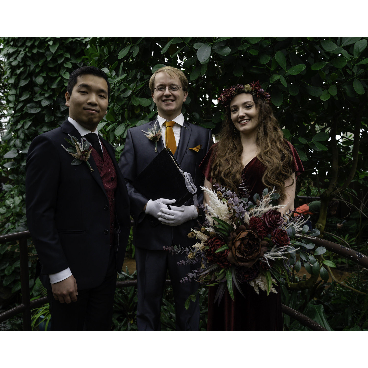 Elopement at the Garfield Park Conservatory in Chicago, IL