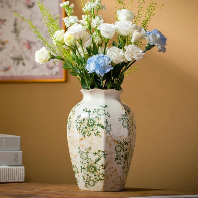 Green and White Vintage Ceramic Vase, 9.1 Inch Ice Glazed Crack Chinoiserie Rustic Floral vases, Green and Beige Large Pastoral Farmhouse Flower Vase for Tuscan Home Decor (D 6" X H 9.1")