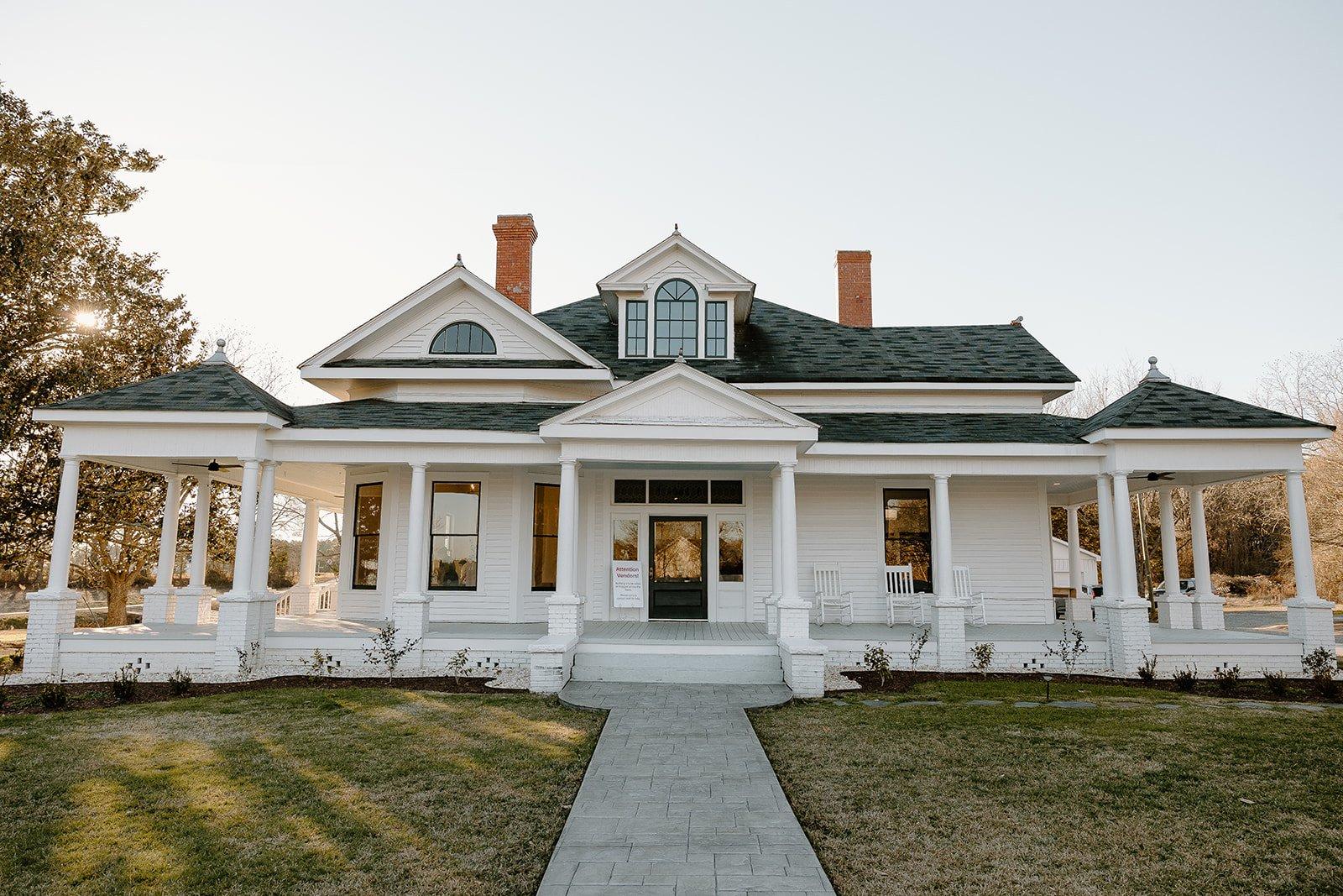 The Wedding Website of Tabitha Flythe and Joshua Sosdian