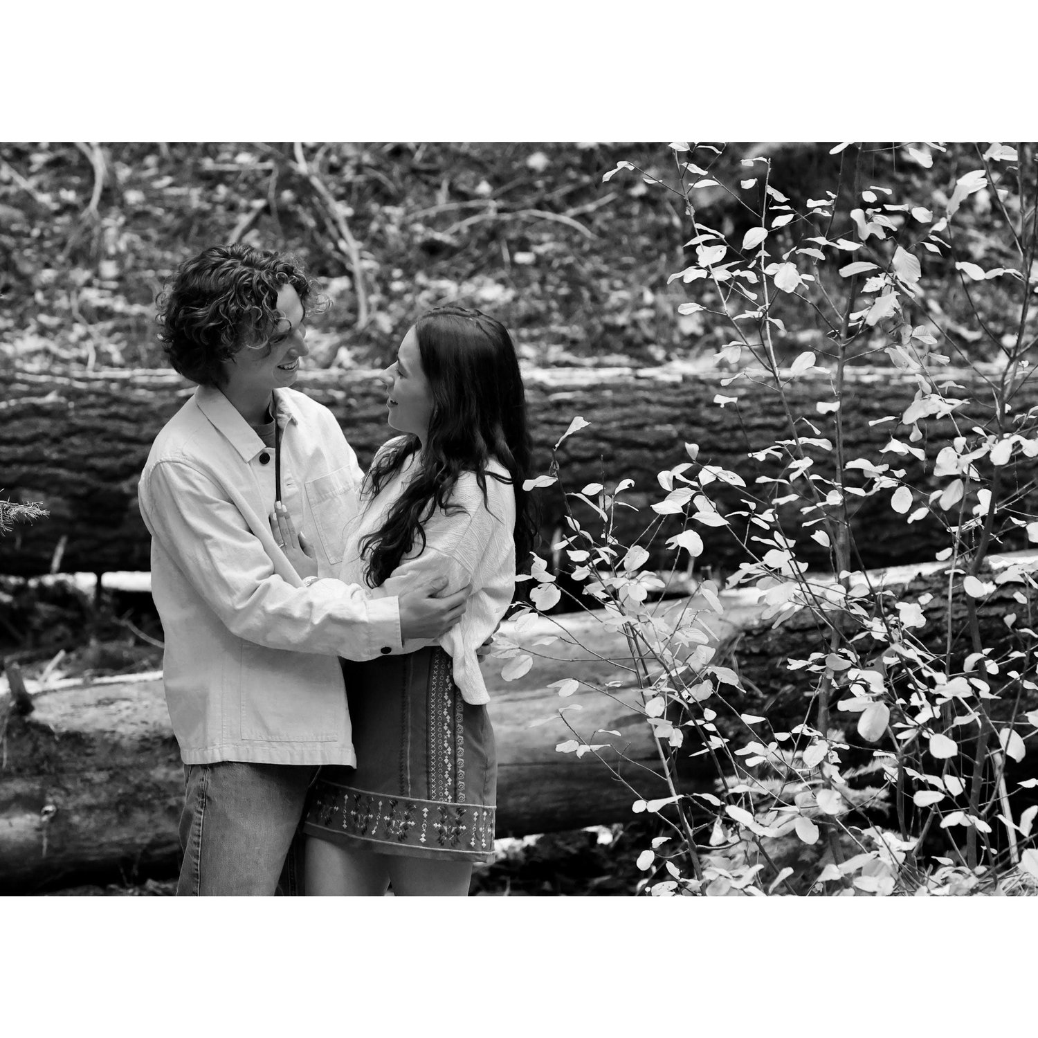 Engagement photos by Midge Sellers