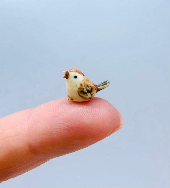 Miniature Singing Sparrow Garden Bird Collectable Ceramic Ornament